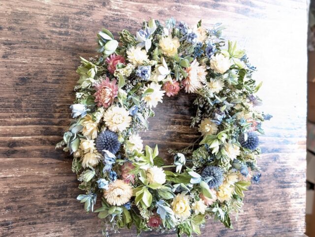 冬の間に作ったドライフラワーリース

#ドライフラワー
#花工房あや